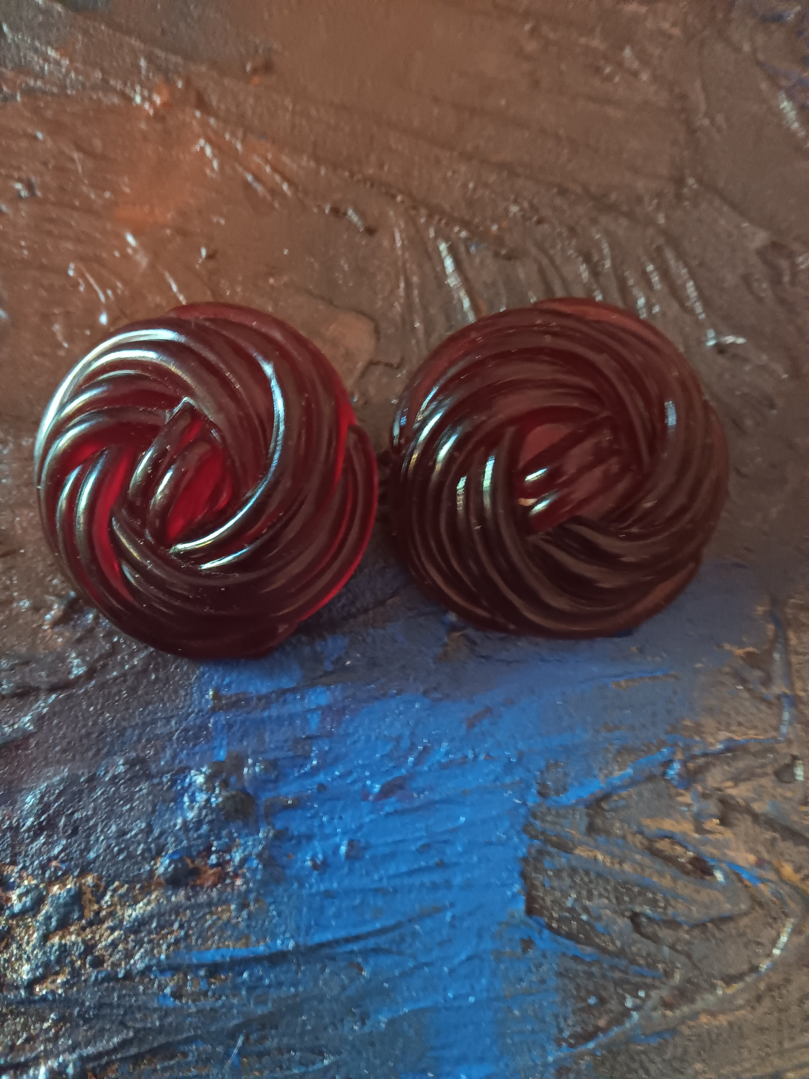 Vintage 40s or 50s swirl lucite large red earrings clipon